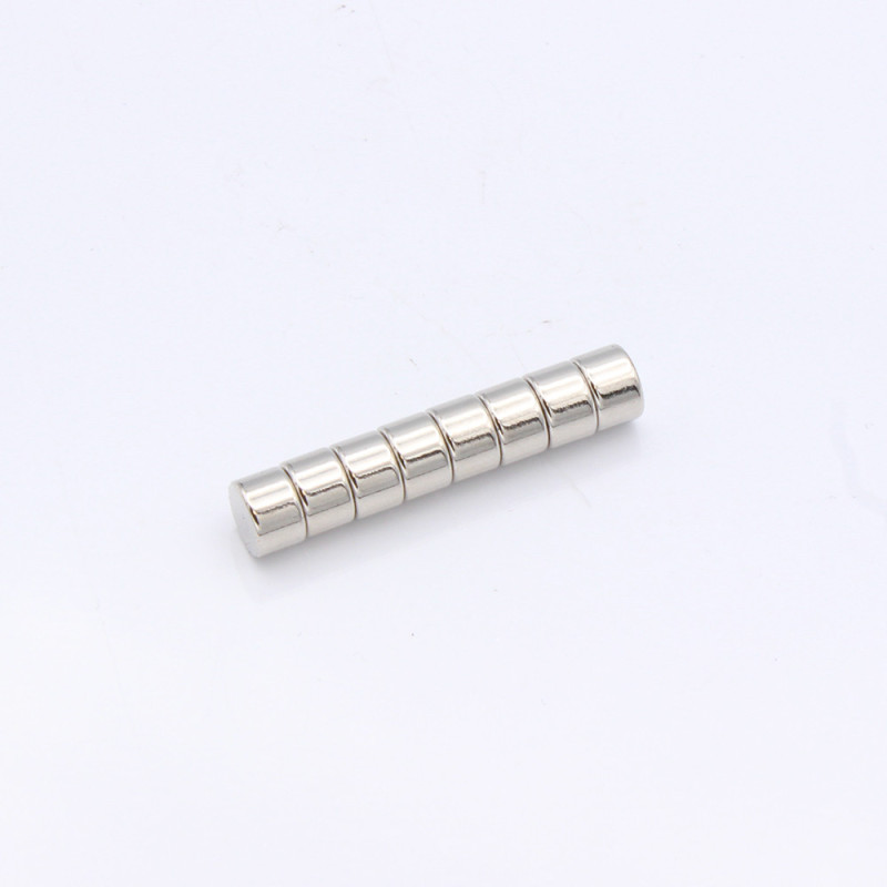 Aimant Néodyme Disque N35 diamètre 6x4mm