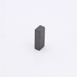 Aimant Anisotrope Y30 24.5 x 9.5 x 6mm